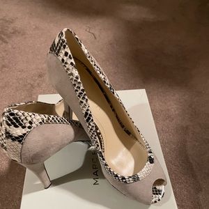 Brand new sexy heels in beige color